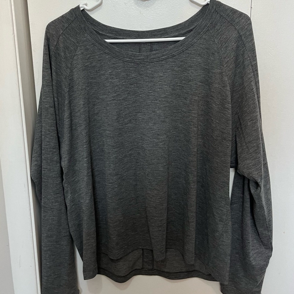 Lululemon cut back long sleeve